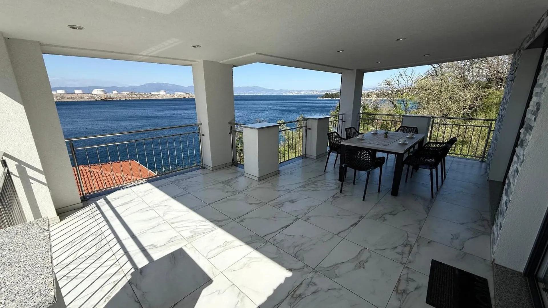 Apartment Mertik House Omisalj Croatia