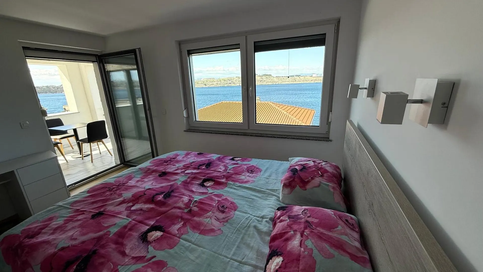 Mertik House Omisalj 0*,