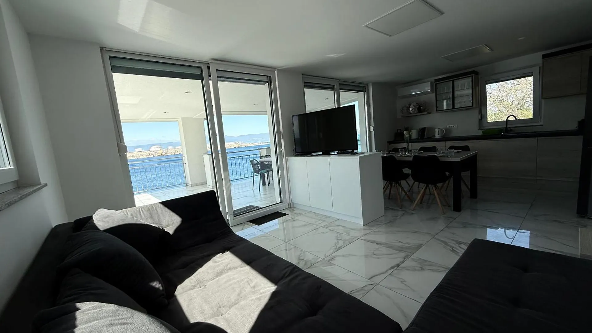 Apartment Mertik House Omisalj Croatia